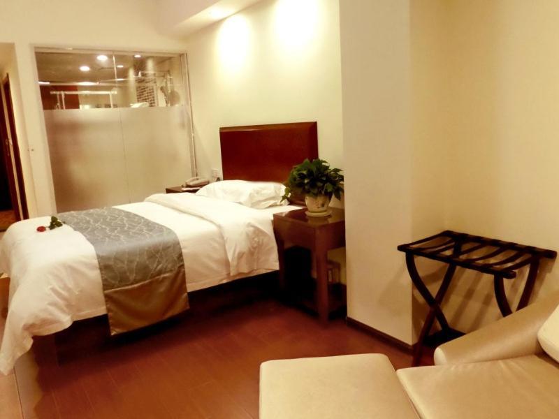 Greentree Inn Jiangxi Jindezhen People Square Jindin Business Hotel Csingtöcsen Kültér fotó